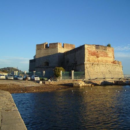 Studio La Mitre Mourillon A 2 Pas Des Plages Toulon Exterior foto